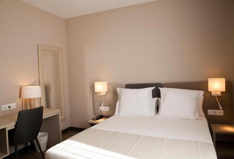 Superior Triple Room, May Ramblas