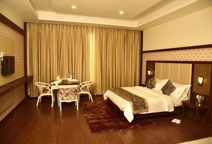 سوییت, The Fern Hillside Resort Bhimtal