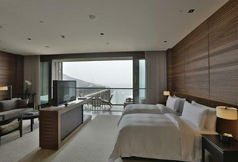 Suite Deluxe cu Vedere la  Mare, The Lalu Qingdao