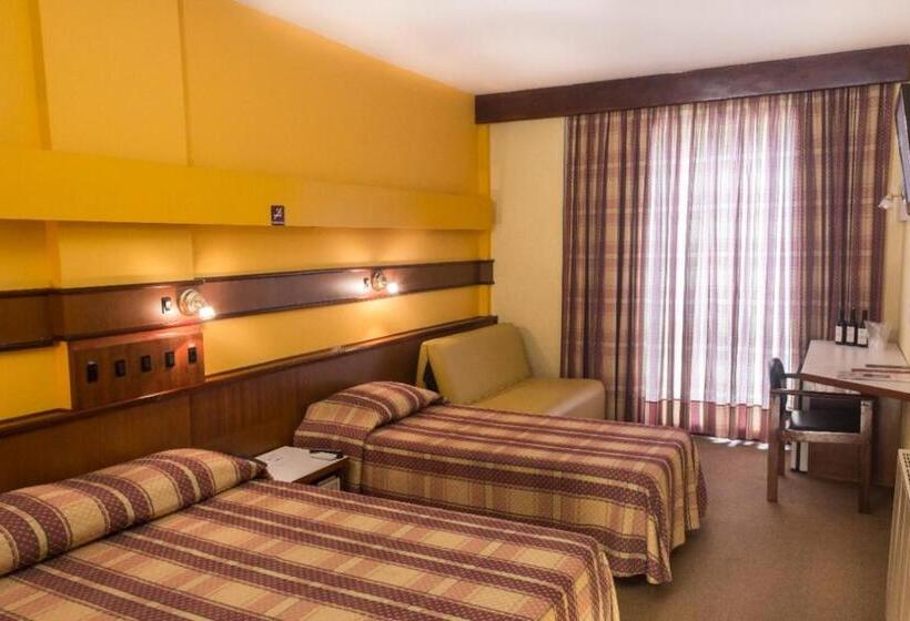 اتاق استاندارد یک نفره, Tri Hotel Bento Gonçalves