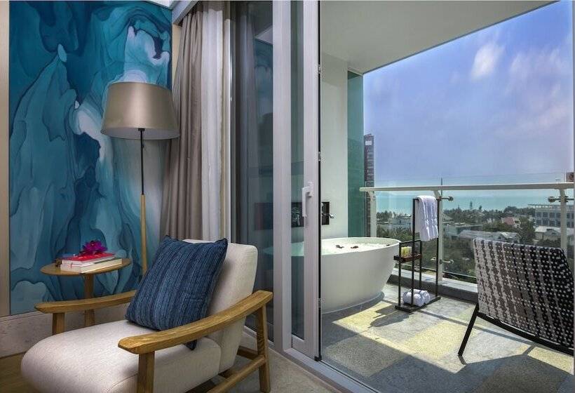 اتاق لوکس با چشم‌انداز دریا, Wyndham Sanya Bay