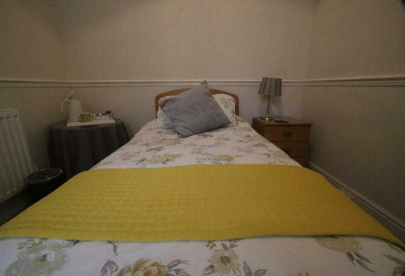 اتاق استاندارد یک نفره, Spring Garden Guest House