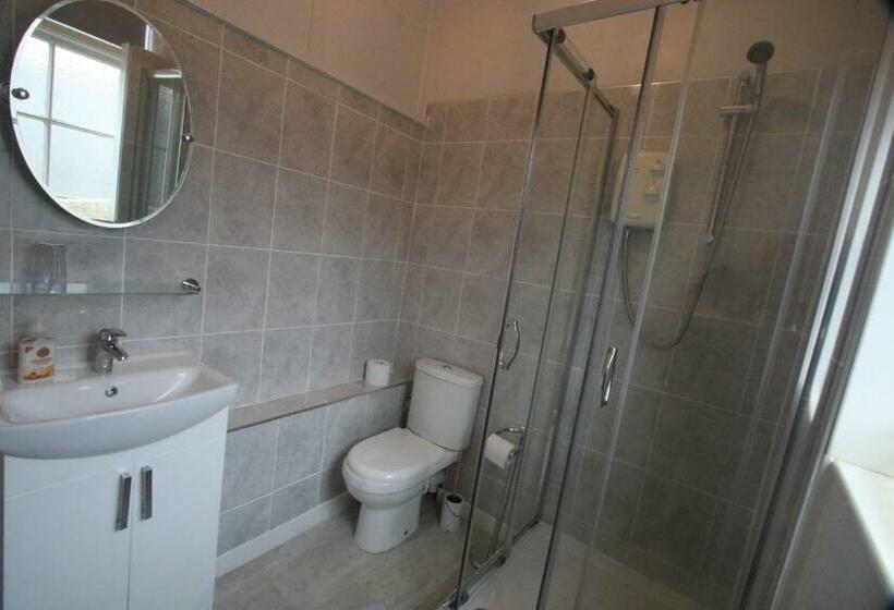 اتاق استاندارد یک نفره, Spring Garden Guest House