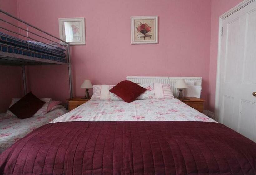 اتاق خانوادگی, Spring Garden Guest House