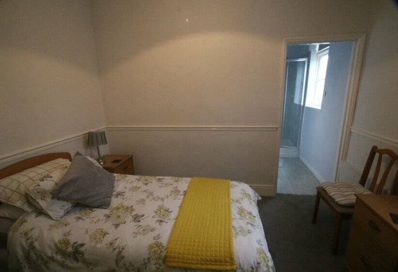 اتاق استاندارد یک نفره, Spring Garden Guest House