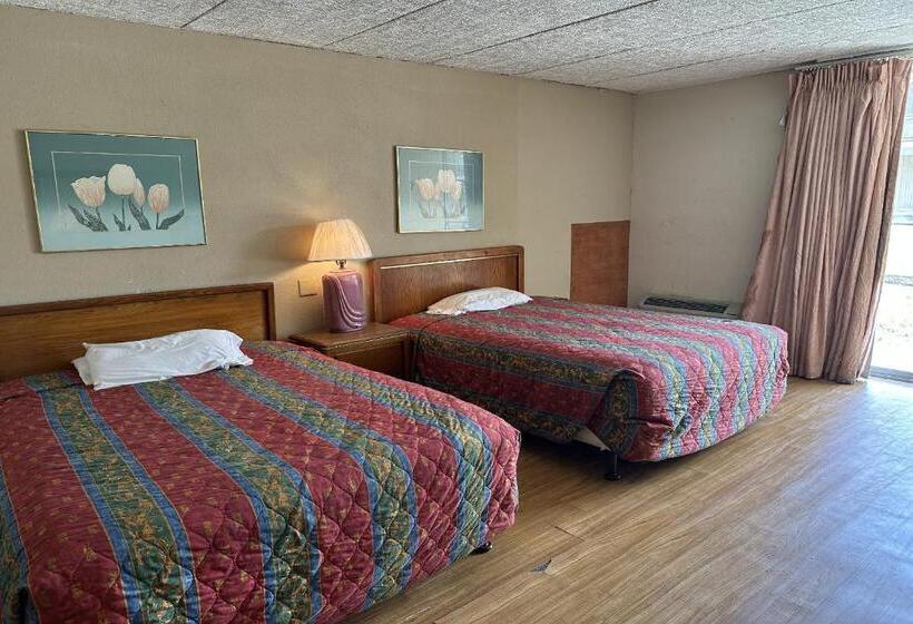 اتاق استاندارد با تخت دو نفره بزرگ برای معلولان, Kampus Inn By Oyo Gainesville  University Area