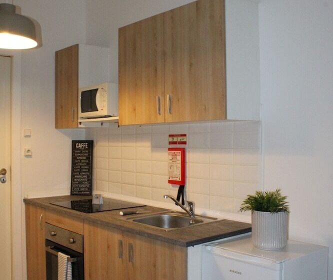 استودیوی استاندارد, Aparthotel Oporto Entreparedes