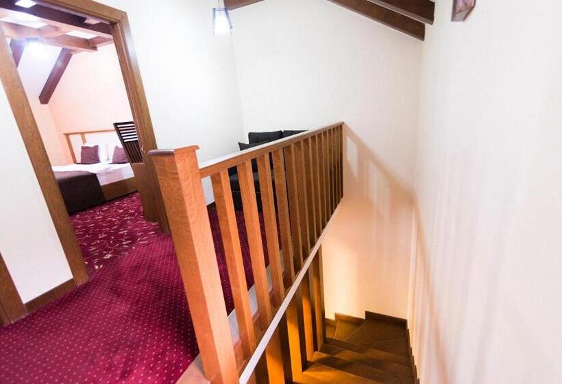 خانه 1 خوابه, Elegant Hotel & Resort