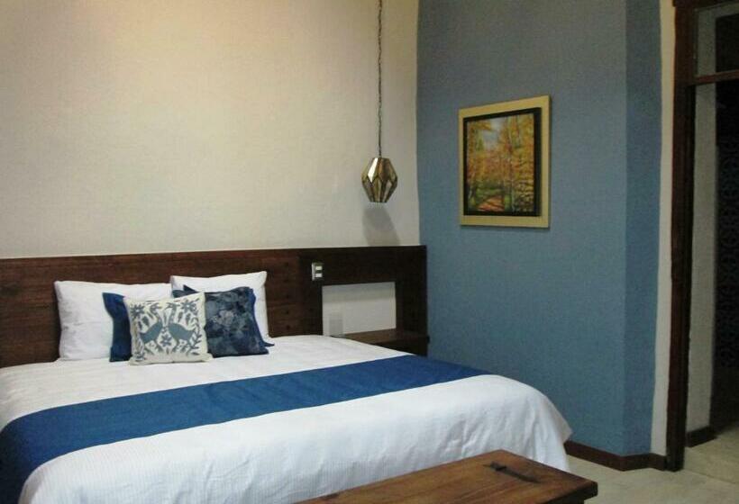 اتاق لوکس با تخت بزرگ, Boutique Casa Altamira