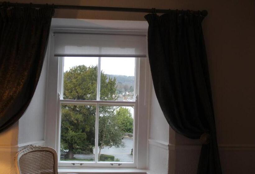 اتاق استاندارد با چشم‌انداز باغ, The Mount Pleasant