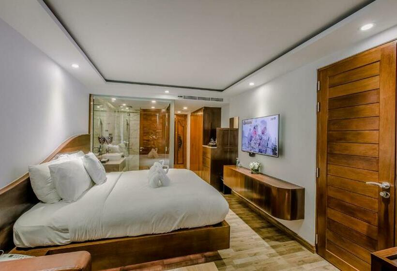 اتاق لوکس, The Privilege Hotel Ezra Beach Club