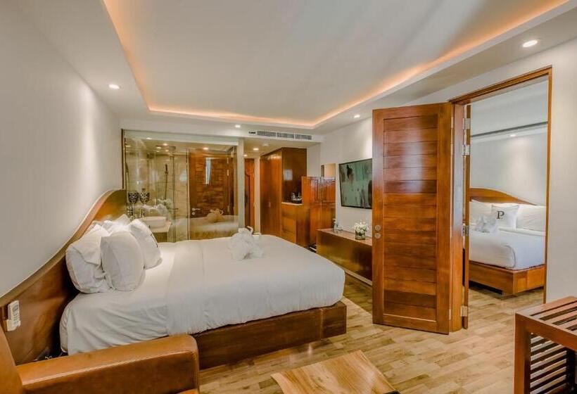 اتاق لوکس با چشم‌انداز دریا, The Privilege Hotel Ezra Beach Club