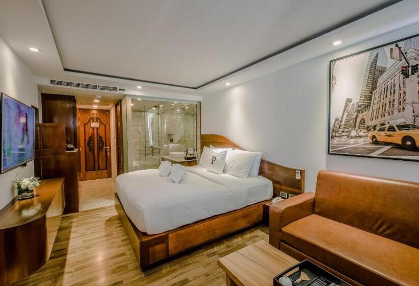 اتاق لوکس با چشم‌انداز دریا, The Privilege Hotel Ezra Beach Club