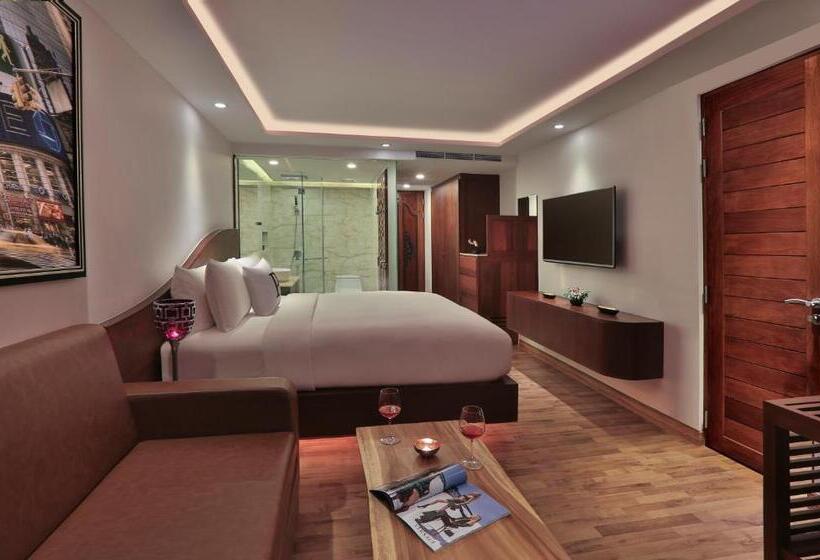 اتاق لوکس با چشم‌انداز دریا, The Privilege Hotel Ezra Beach Club