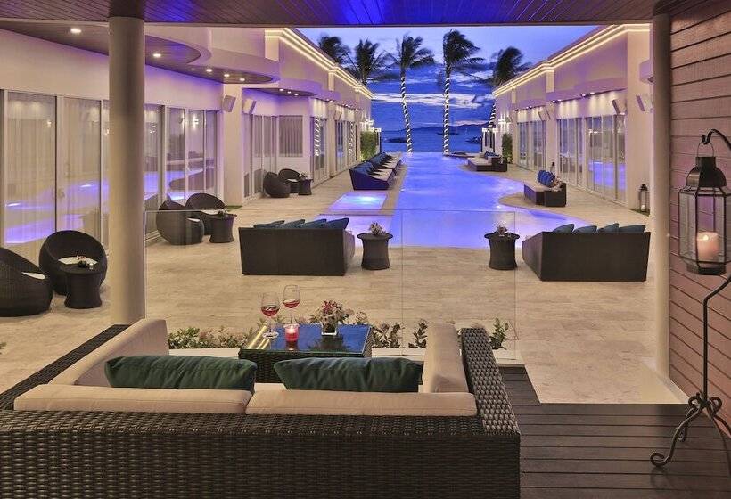 اتاق لوکس با چشم‌انداز دریا, The Privilege Hotel Ezra Beach Club