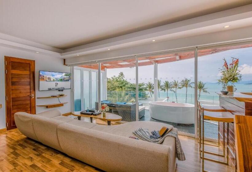 اتاق خانوادگی با چشم‌انداز دریا, The Privilege Hotel Ezra Beach Club