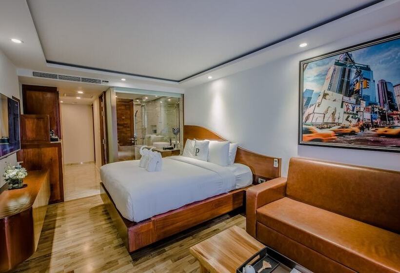 اتاق لوکس, The Privilege Hotel Ezra Beach Club
