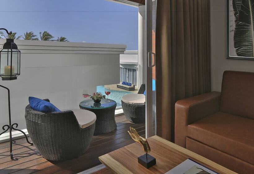 اتاق لوکس, The Privilege Hotel Ezra Beach Club