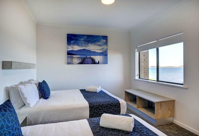 اتاق استاندارد یک تخته با تخت دونفره بزرگ, Limani Motel