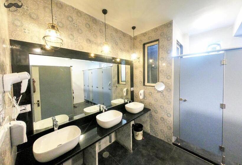 Bed in Shared Room with Shared Bathroom, Moustache Hostel Jaipur