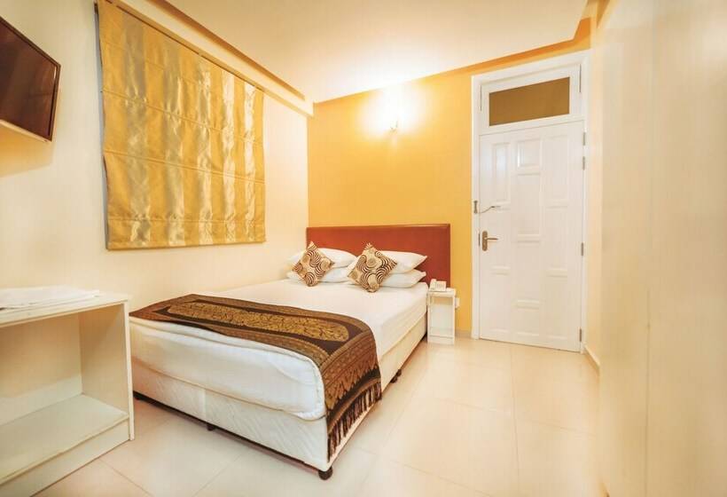 اتاق لوکس با چشم‌انداز شهر, City Grand Guest House