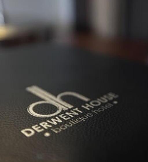 اتاق استاندارد با چشم‌انداز استخر, Derwent House