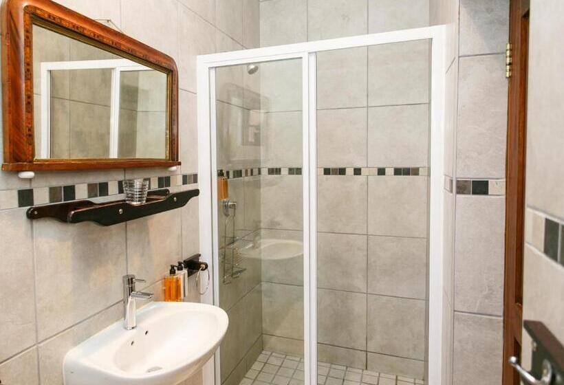 اتاق استاندارد, Gumtree Guest House