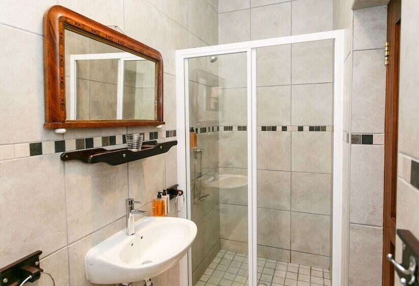 اتاق استاندارد, Gumtree Guest House