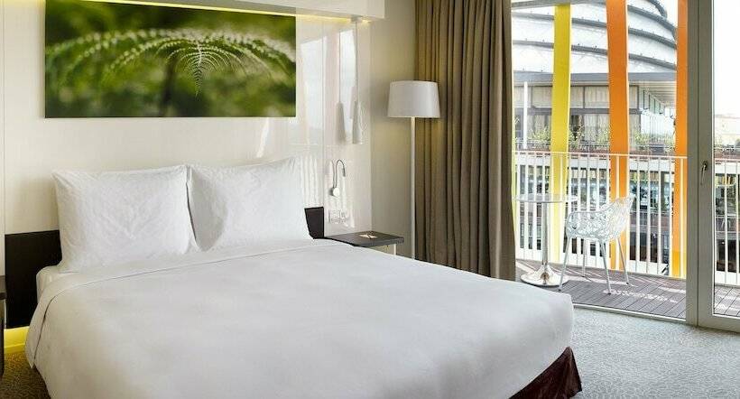 اتاق اجرایی, Radisson Blu Hotel & Convention Centre Kigali