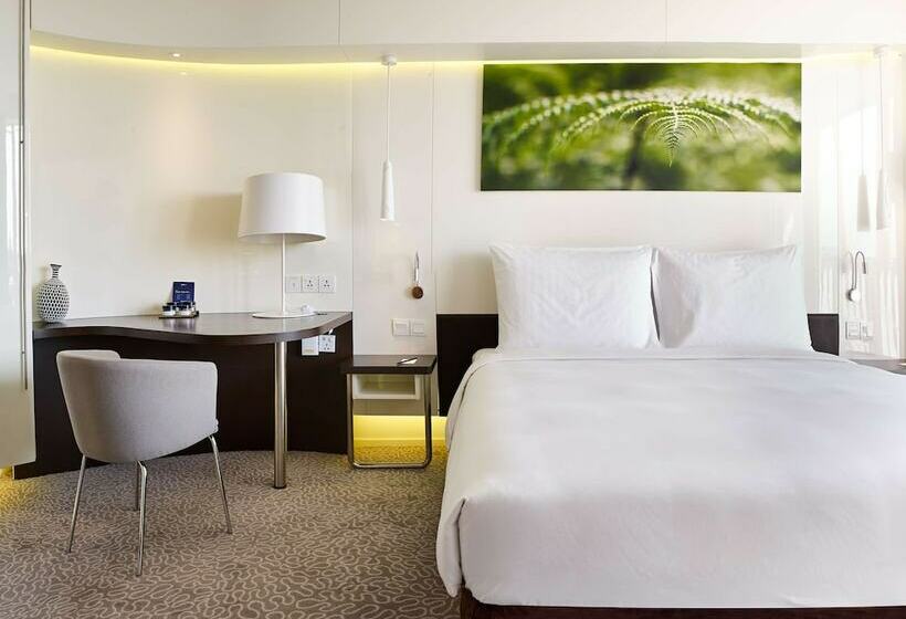 سوییت جونیور با بالکن, Radisson Blu Hotel & Convention Centre Kigali