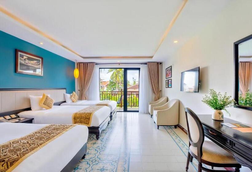 اتاق پریمیوم با بالکن, Silkotel Hoi An