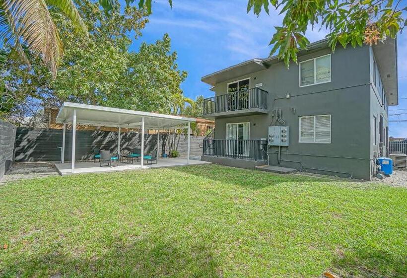 آپارتمان 1 خوابه با بالکن, Elegant Wynwood Flats