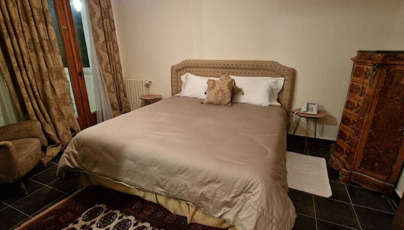 اتاق استاندارد, Faqra Palace