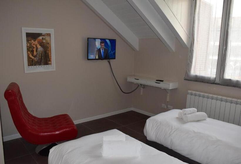 اتاق سوپریور چهار تخته, B&b Leonardo