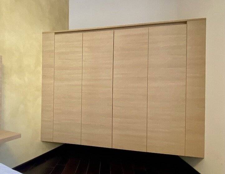 اتاق لوکس با چشم‌انداز دریا, Boutique Wrungel