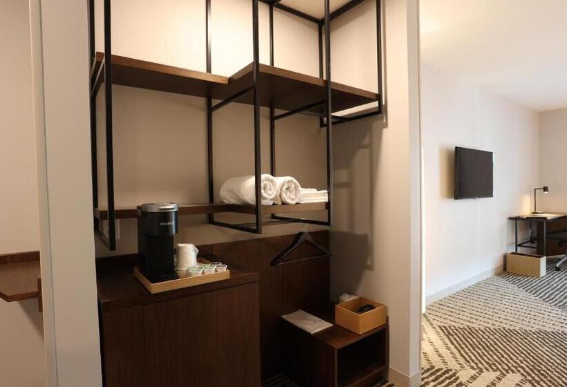 اتاق استاندارد برای معلولان, Cedartree Hotel Portland Hillsboro