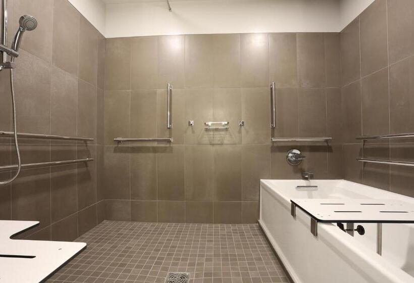 اتاق دلوکس مخصوص معلولین, Cedartree Hotel Portland Hillsboro