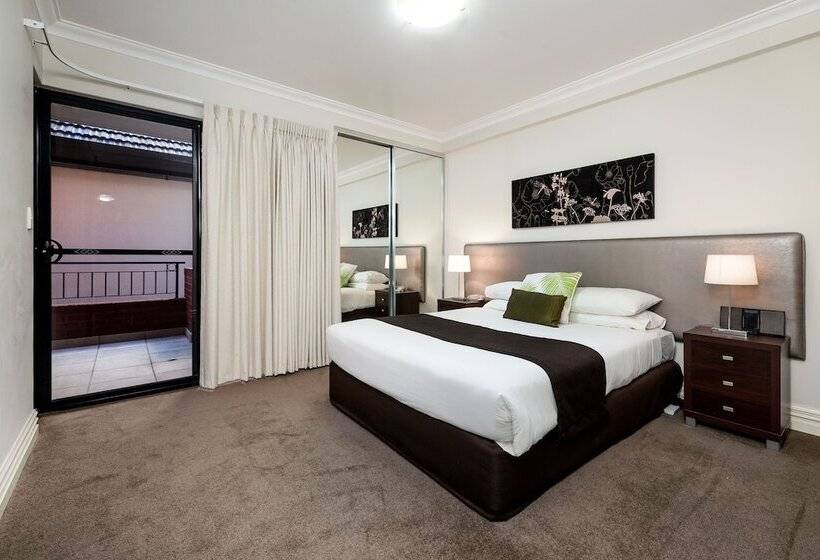2 Bedroom Premium Apartment, Fremantle Harbourside Luxury Apartments