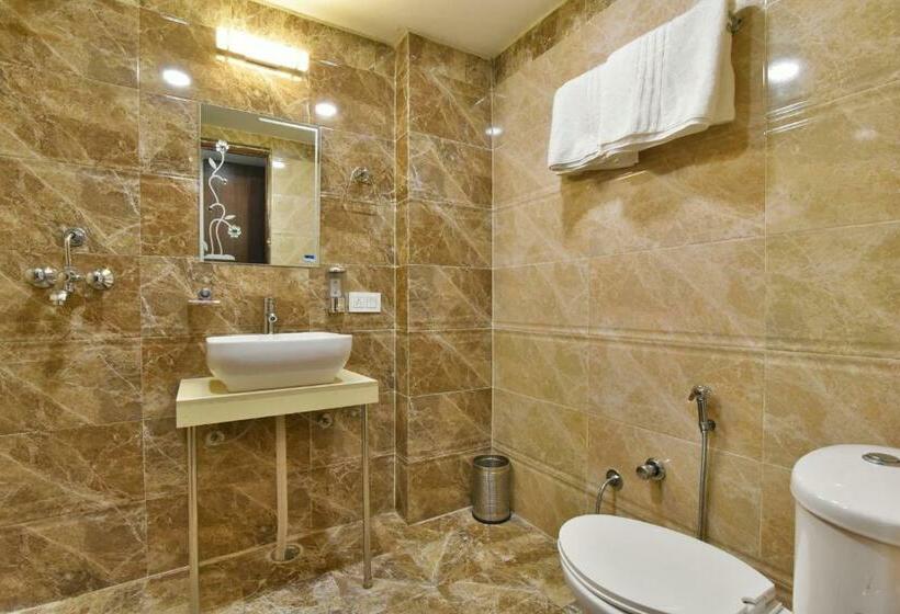 اتاق سوپریور, Pinaz Royale