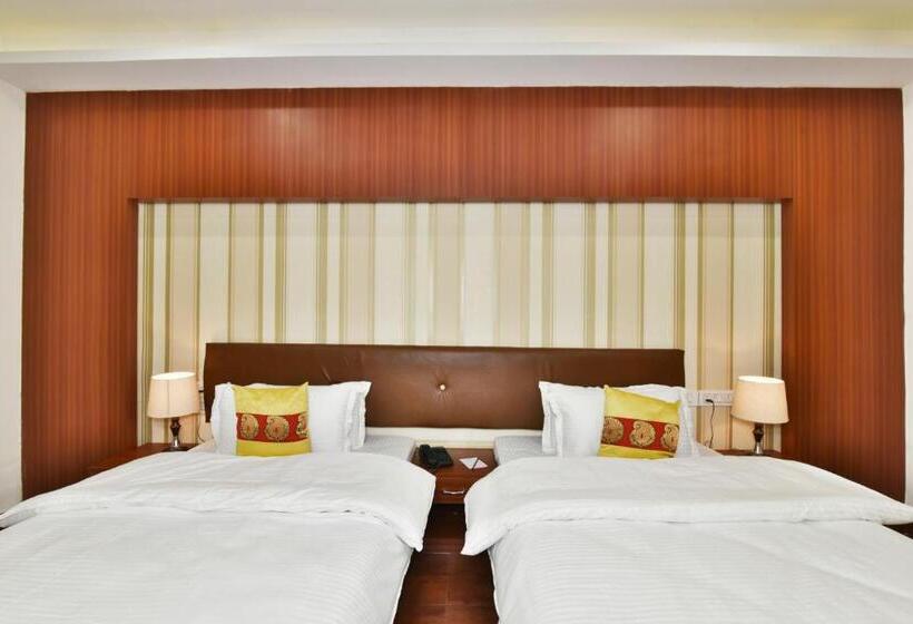 اتاق استاندارد, Pinaz Royale