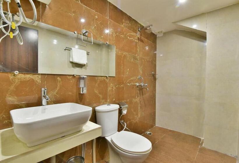 اتاق استاندارد, Pinaz Royale