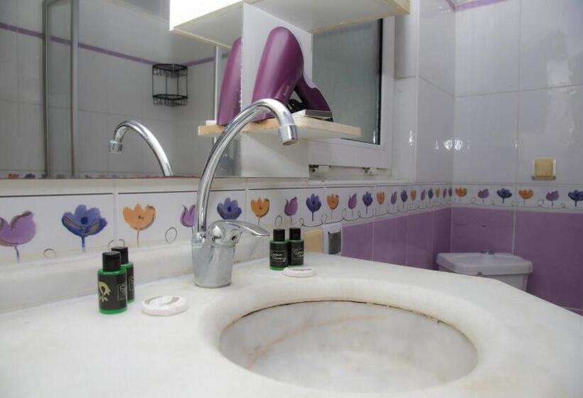 سوییت سوپریور با چشم‌انداز دریا, Melodi Butik Otel