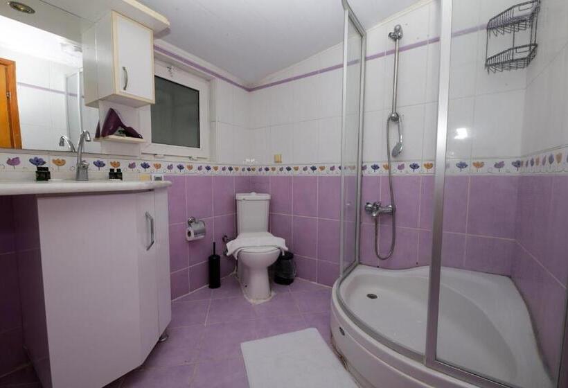 سوییت سوپریور با چشم‌انداز دریا, Melodi Butik Otel