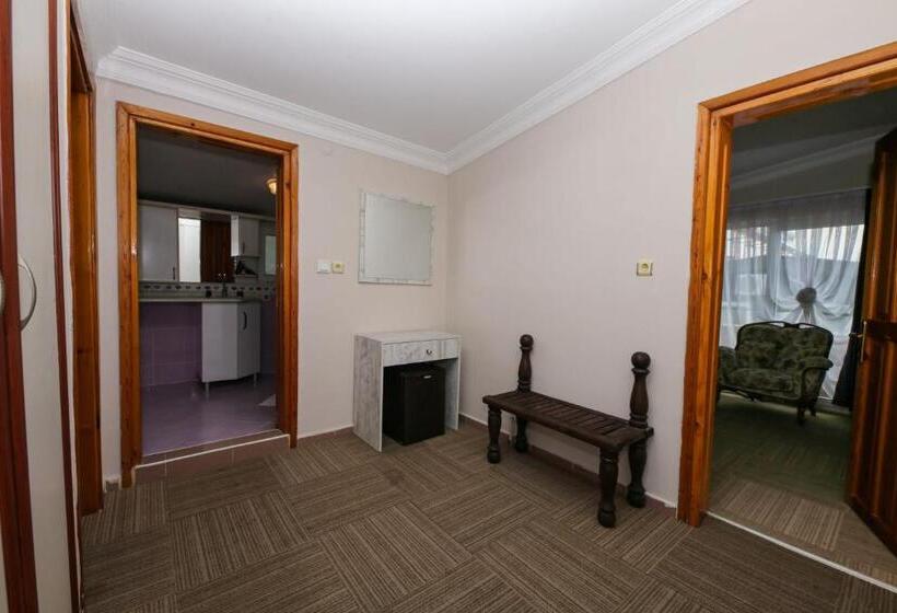 سوییت سوپریور با چشم‌انداز دریا, Melodi Butik Otel