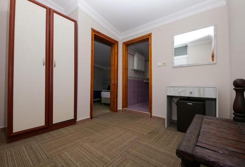 سوییت سوپریور با چشم‌انداز دریا, Melodi Butik Otel