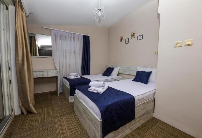 اتاق استاندارد با چشم‌انداز دریا, Melodi Butik Otel