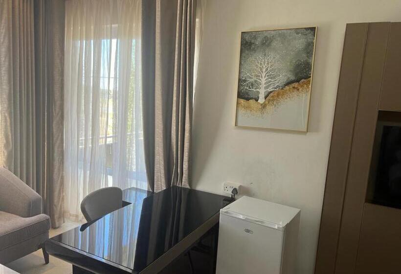 سوییت اجرایی, Cycad Palm Boutique Guest House