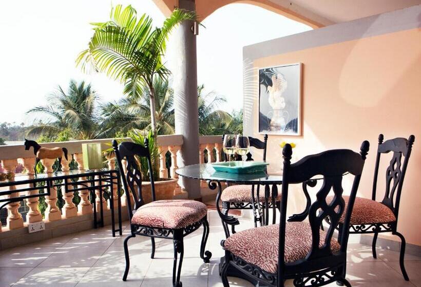 سوییت اجرایی, Rooftop Boutique Hotel Adults Only