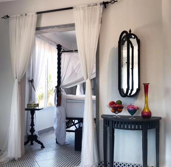 سوئیت پرزیدنت, Rooftop Boutique Hotel Adults Only