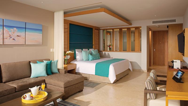 سوئیت با تخت بزرگ, Dreams Playa Mujeres Golf And Spa Resort  All Inclusive